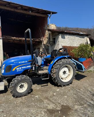 Trattore boomer 35 New holland