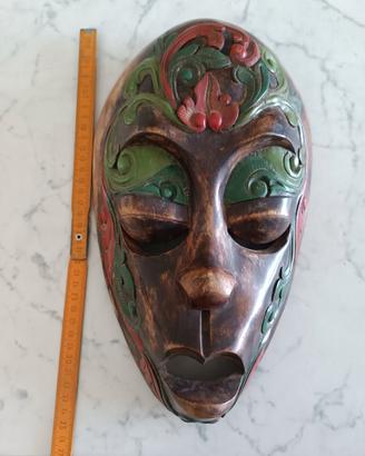 Maschera tribale della Malesia contro il malocchio