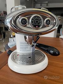 Macchina del caffè Illy iperespresso