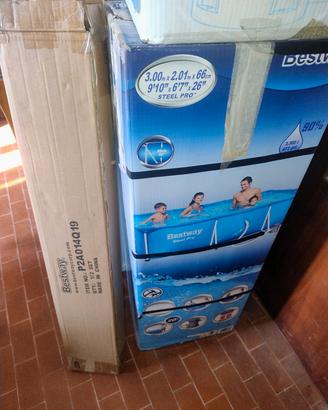 piscina usata in buono stato