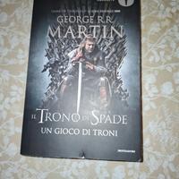 IL TRONO DI SPADE - UN GIOCO DI TRONI