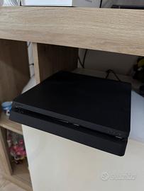 Ps4 slim 1 TB
