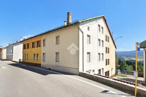 CASA SEMINDIPENDENTE A ROANA