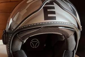 Casco momo design 2025