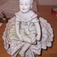 STATUETTA VINTAGE IN PORCELLANA