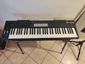 Tastiera Novation launchkey 61