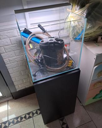 Acquario cubo 40x40 con supporto e accessori
