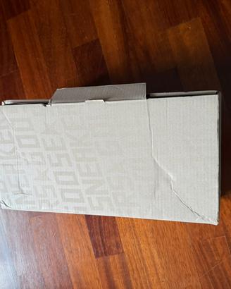 Snikers Golden Goose