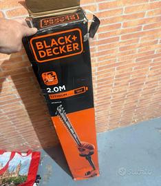 TAGLIA SIEPI A BATTERIA AD ASTA BLACK & DECKER 