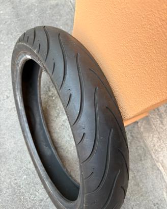 Gomma anteriore moto Pirelli 70%