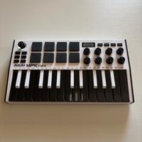 Tastiera Akai MPK Mini