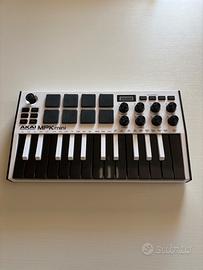 Tastiera Akai MPK Mini
