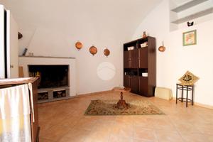 MONOLOCALE A CASTEL SANT'ELIA