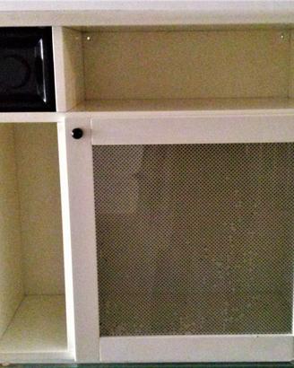 Mobiletto per arredo a parete con cassetto