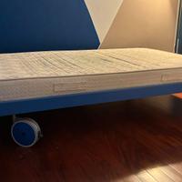 Letto piazza e mezza con ruote + Materasso ENNEREV