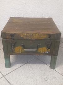 Comodino/Tavolino vintage nuovo