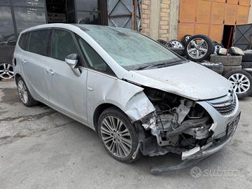 Ricambi Opel Zafira Tourer 2.0 CDTi 130cv del 2011