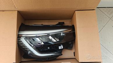 Faro  destro Renault LED Pure Vision  Originale