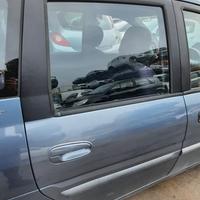 HYUNDAI MATRIX 2002 - PORTA POSTERIORE DESTRO