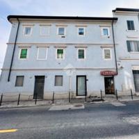 MONOLOCALE A TRIESTE