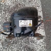 motore frigo congelatore fonsiona perfetto 