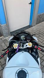 Kawasaki Ninja ZX-6r del 2006 con 42.736 km