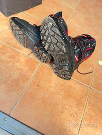 Scarpe antitaglio 42