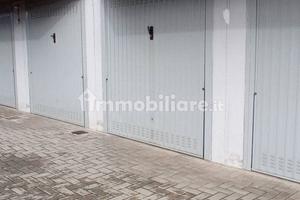 Garage vendita