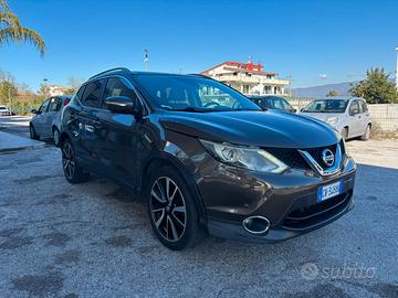 Nissan qashqai 1.5 full optional