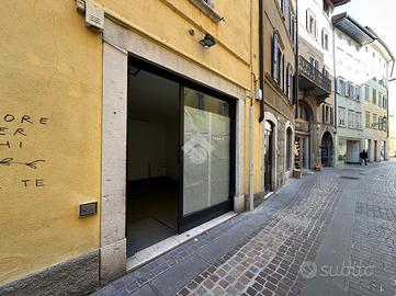 NEGOZIO A ROVERETO