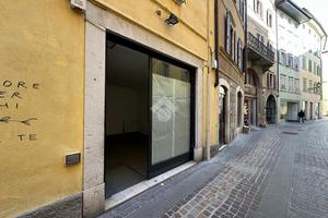 NEGOZIO A ROVERETO