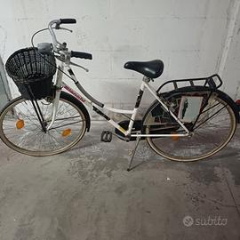 Bici da passeggio "BIANCHI" da donna.