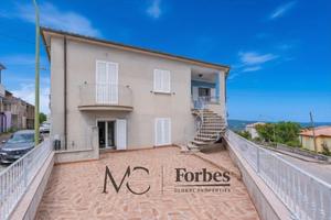 Luras - Appartamento panoramico in posizione centr