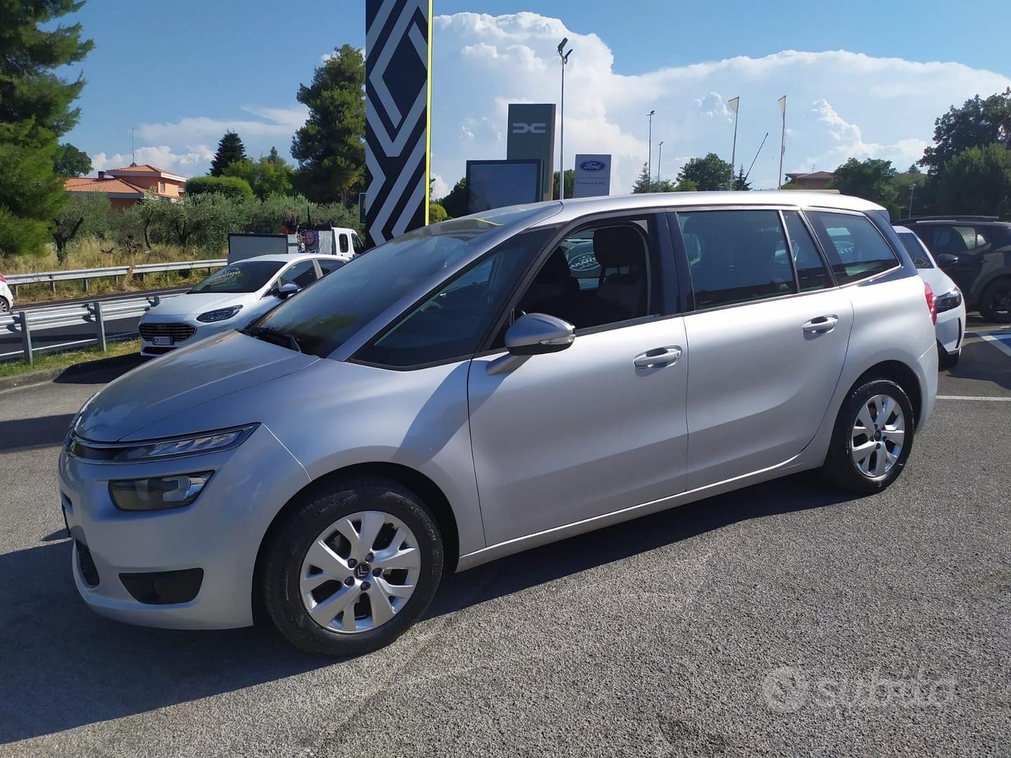 Citroen Grand C4 Picasso 2016 photo 2