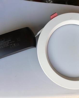 Plafoniera ad incasso LED