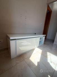 Arredamento pari al nuovo