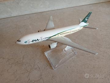 Modellino aerio pakistano PIA