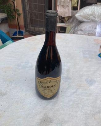 bottiglia di vino barolo cav. ceste