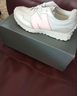 New balance 327 nuove con cartellino