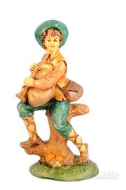 Presepe 20 cm  pastore suona cornamusa CARTAPESTA