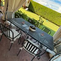 Tavolo e 6 sedie EMU