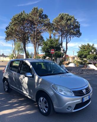 Dacia Sandero 1.4 8V GPL Lauréate