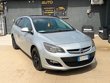 Opel Astra 1.4 Turbo 140CV Sports Tourer GPL Tech 