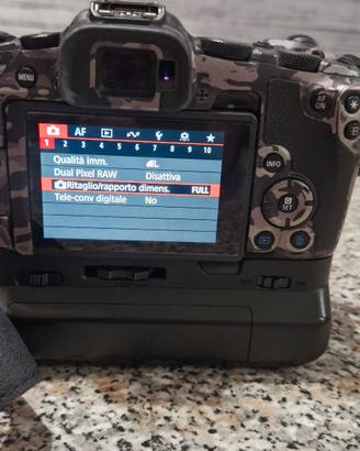 canon r8