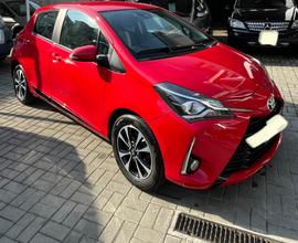 TOYOTA YARIS 1.0 BENZINA 5 PORTE ANCHE PER NEOPATE
