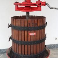 Torchio per vinacce