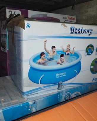 piscina gonfiabile da MT 3,6 di diametro 