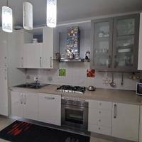 cucina bianca in legno 