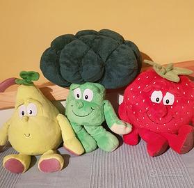 Peluche forma di frutta e verdura morbidissimi.