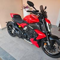 Ducati Diavel v4 2023